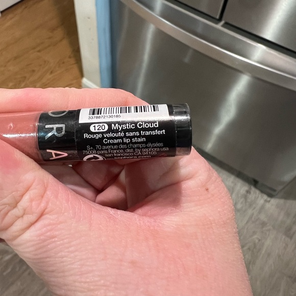 Cream lipstain color mystic cloud - Picture 3 of 3